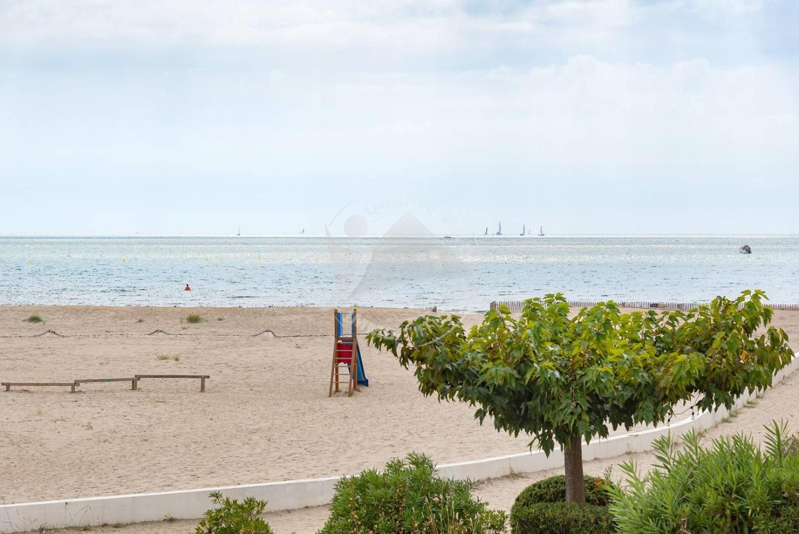 As17378 - P4 Dans Une Residence Sur La Plage Avec Vue Mer Et Piscine Ле-Гро-дю-Руа Экстерьер фото